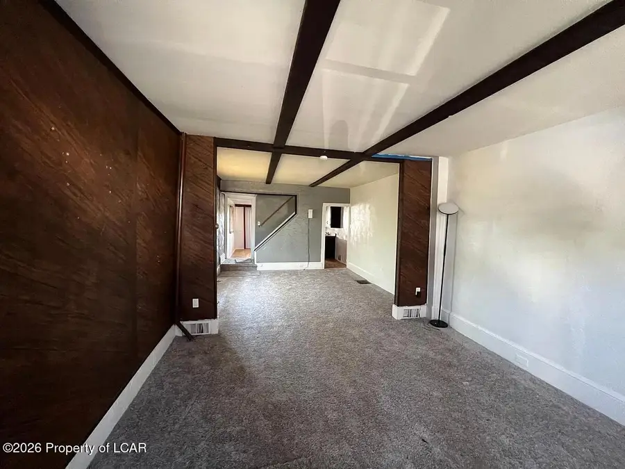 42 E Shawnee Avenue, Plymouth, PA 18651 - #3