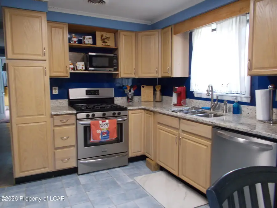 6 Cheyenne Drive, Hazleton, PA 18202 - #2