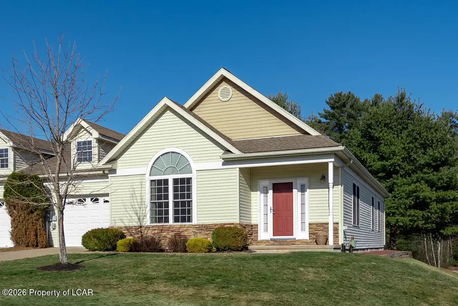 12 Willow Way, Dallas, PA 18612 - #2