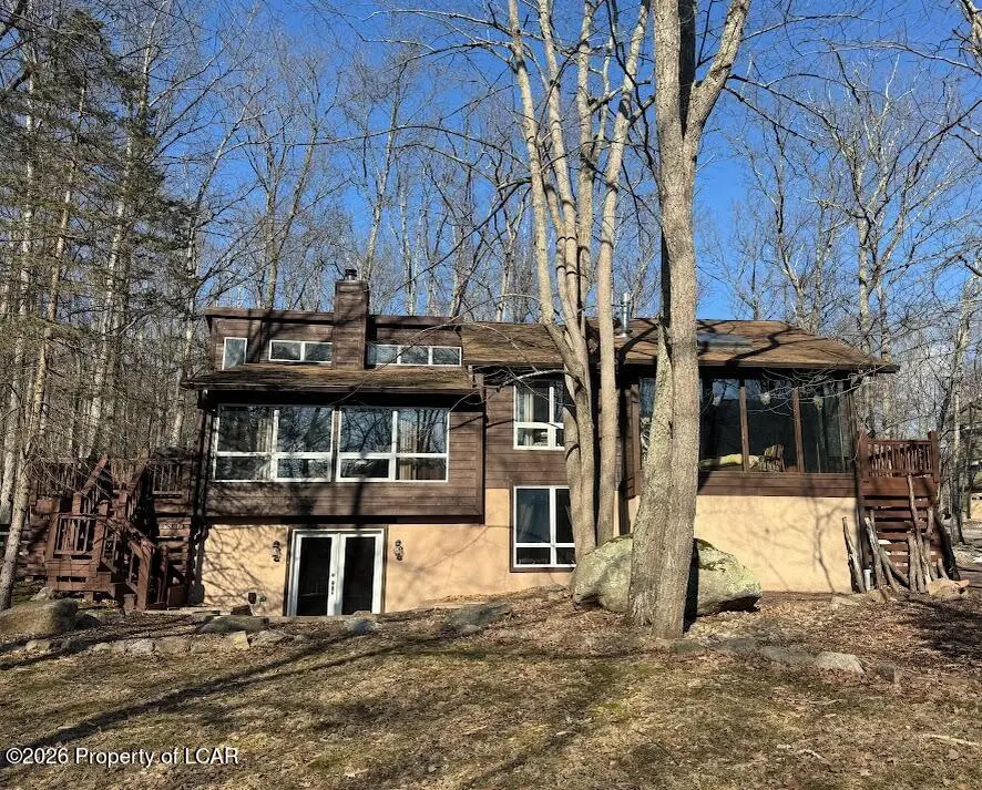 373 W Lake Valley Drive, Hazleton, PA 18202 - #3