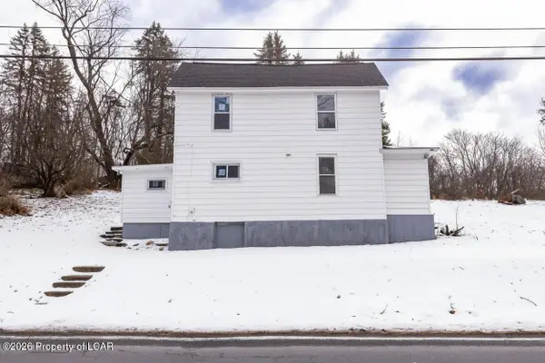 107 E Saylor Avenue, Jenkins Township, PA 18702