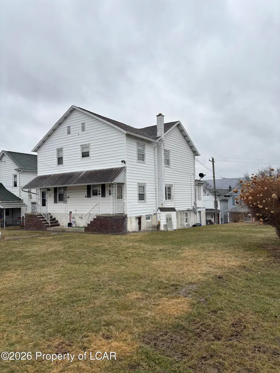 122-124 E Grand Street, Nanticoke, PA 18634 - #2