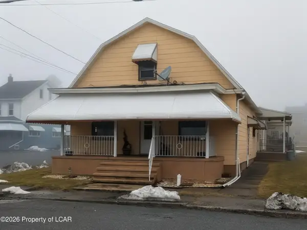 25 James Street, Kelayres, PA 18237