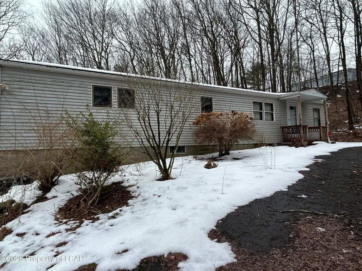 103 Lochinvar Road, Greeley, PA 18425 - #1