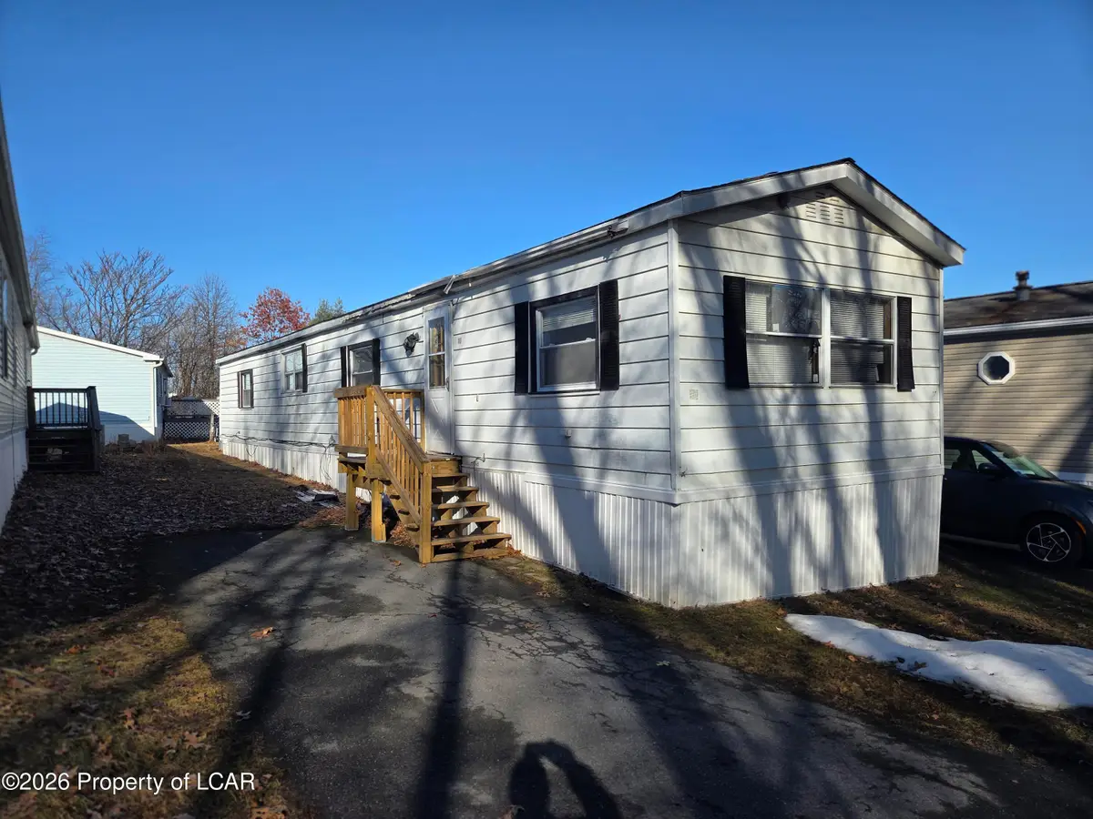 21 Quiet Cove, Pittston, PA 18640 - #1