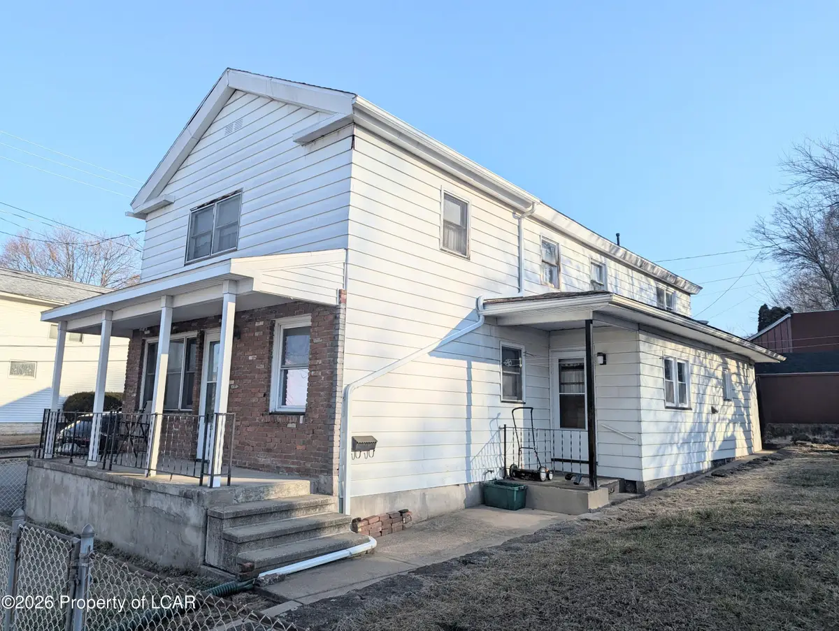 28 Pine Street, Pittston, PA 18640 - #1