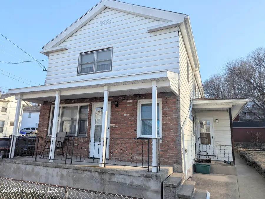 28 Pine Street, Pittston, PA 18640 - #3