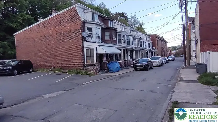 107 Rowe Street #A, Tamaqua, PA 18252 - #3