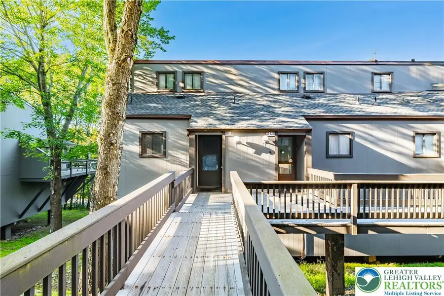 14 Middle Village Way, Tannersville, PA 18372 - #2