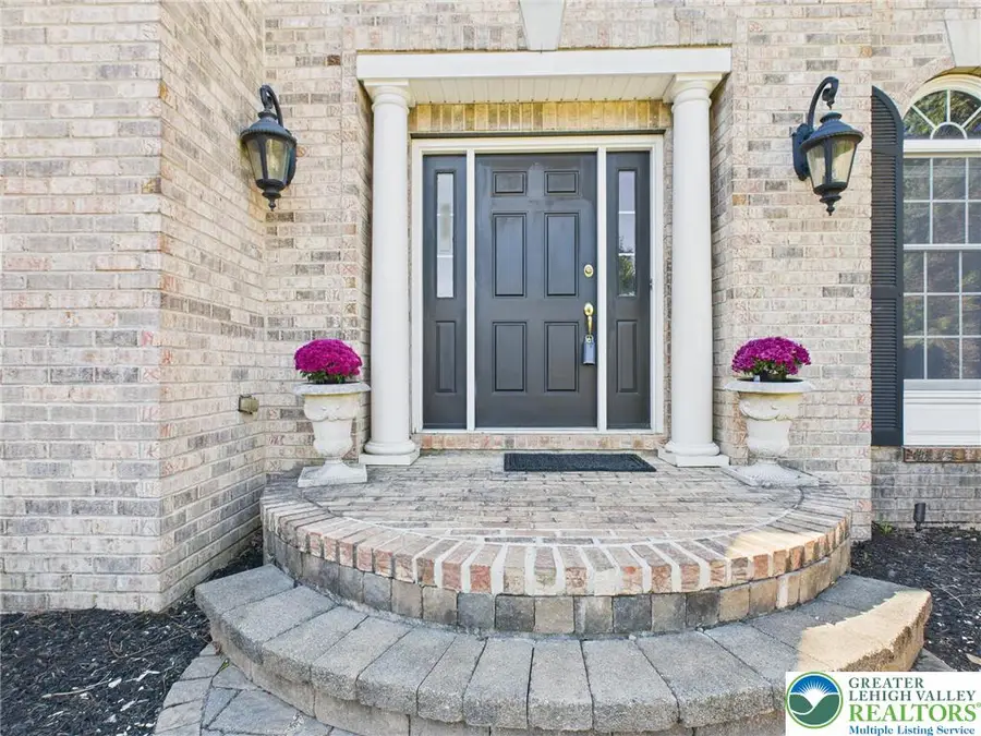 4221 Jeanette Drive, Bethlehem Township, PA 18020 - Image #3