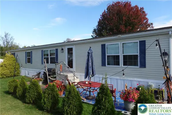 59 Mansfield Drive, Longswamp Twp, PA 18062