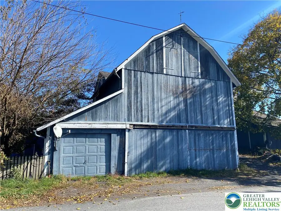 3236 Michaels School Road, Upper Nazareth Township, PA 18064 - Image #2