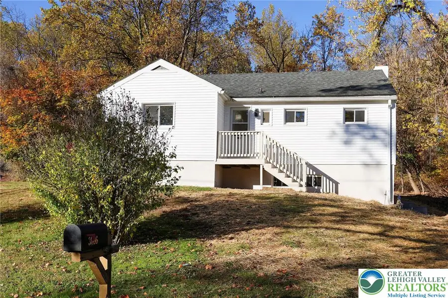 3606 Mccloskey Avenue, Lower Saucon Township, PA 18015 - Image #2