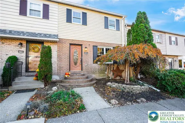 5736 Greens Drive, Lower Macungie Twp, PA 18106