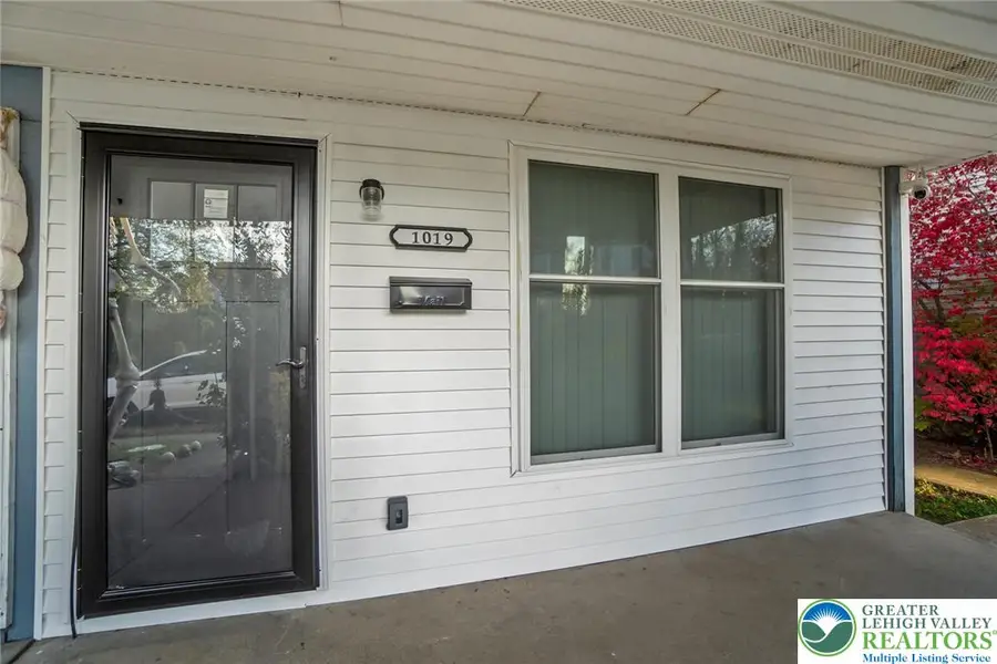 1019 Howertown Road, North Catasauqua, PA 18032 - Image #3