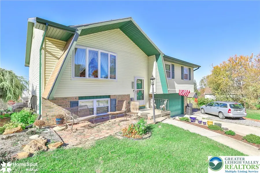 121 Woodcrest Circle, Allentown, PA 18103 - Image #3