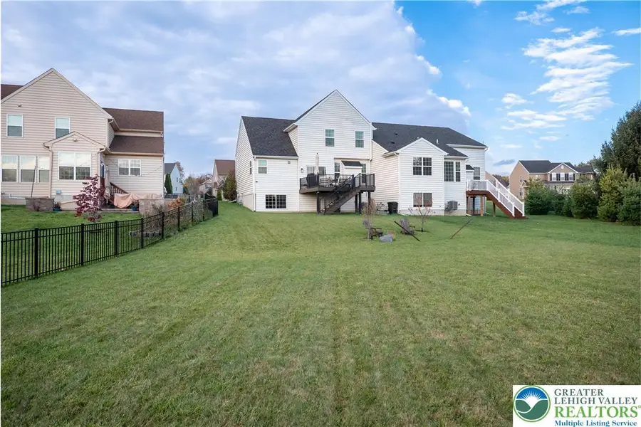 944 Swallow Tail Lane, Breinigsville, PA 18031 - Image #3