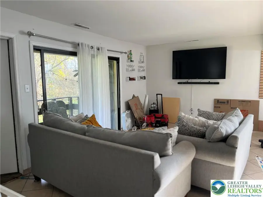 1553 Creekside Road #B2-3, Fullerton, PA 18052 - Image #3