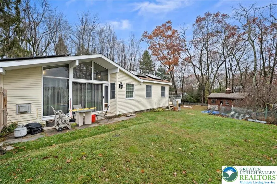 536 Highland Drive, East Stroudsburg, PA 18302 - Image #1