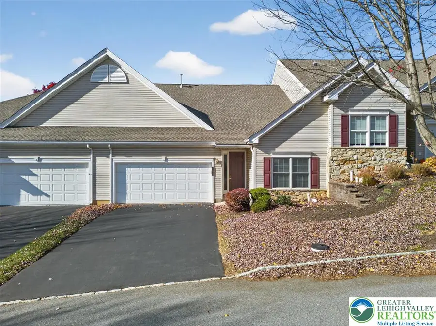 8 Kent Lane, Palmer Township, PA 18045 - Image #2