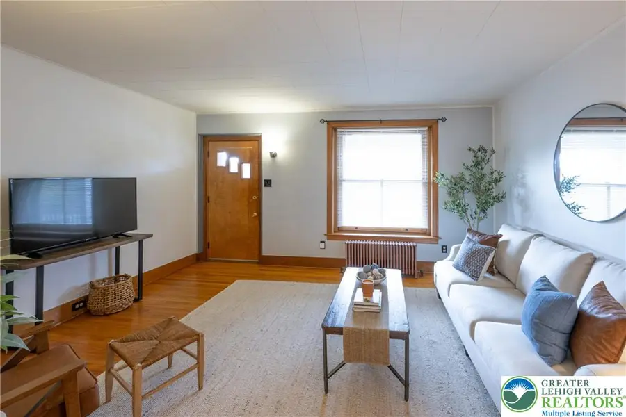 635 E Washington Avenue, Bethlehem, PA 18017 - Image #3