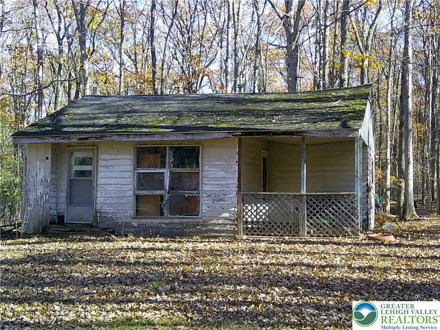 396 Turkey Ridge Road, Mount Bethel, PA 18343 - Image #2