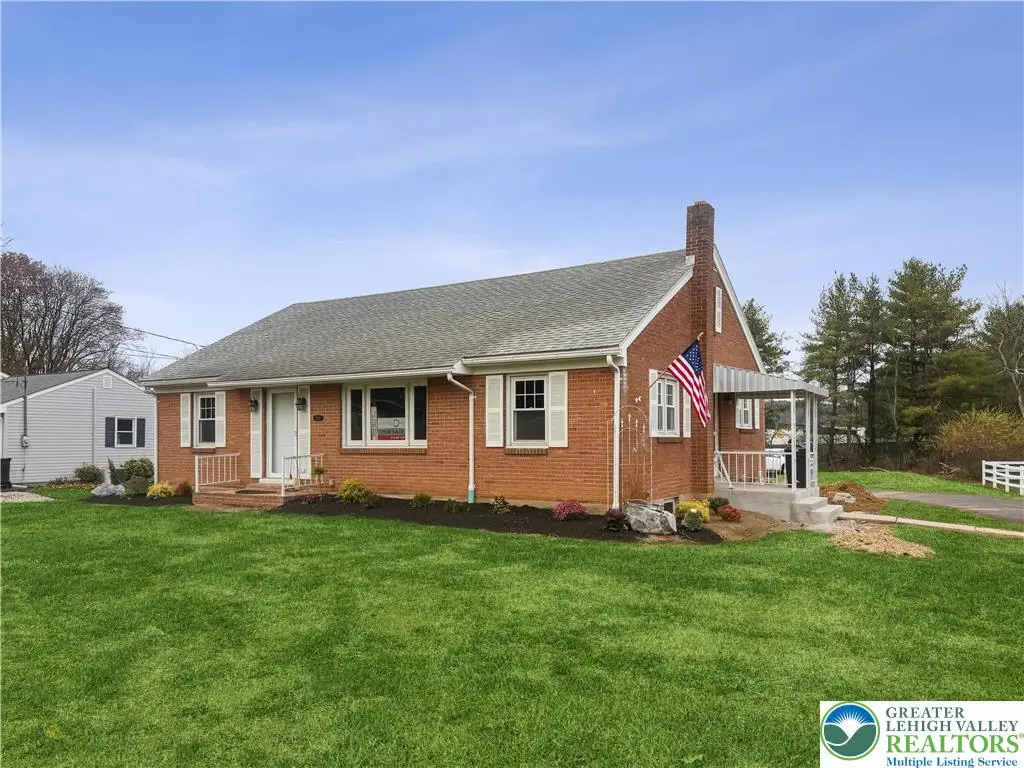 3843 E Hopewell Road, Center Valley, PA 18034 - Image #1