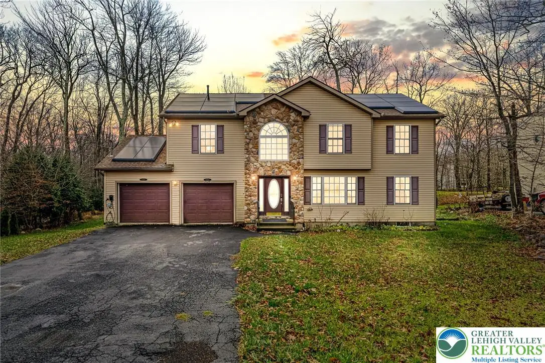 2127 Warwick Circle, Coolbaugh Township, PA 18466 - Image #1