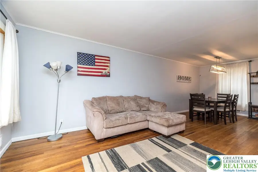 2152 Blossom Lane, Bethlehem, PA 18018 - Image #3