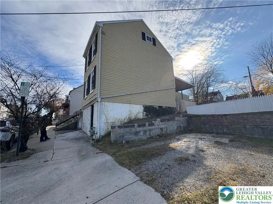 61 W Union Boulevard, Bethlehem, PA 18018 - Image #2