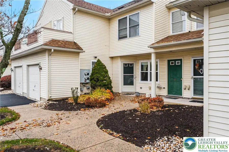 7316 Sauerkraut Lane #E, Lower Macungie Township, PA 18062 - Image #2