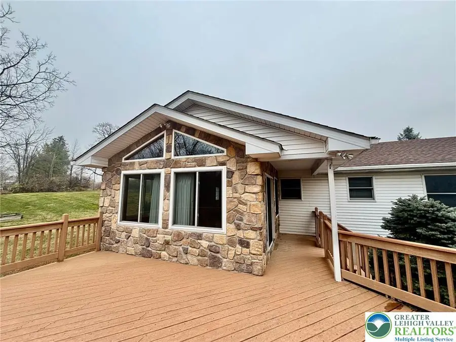 132 Nazareth Drive, Moore Township, PA 18064 - Image #3