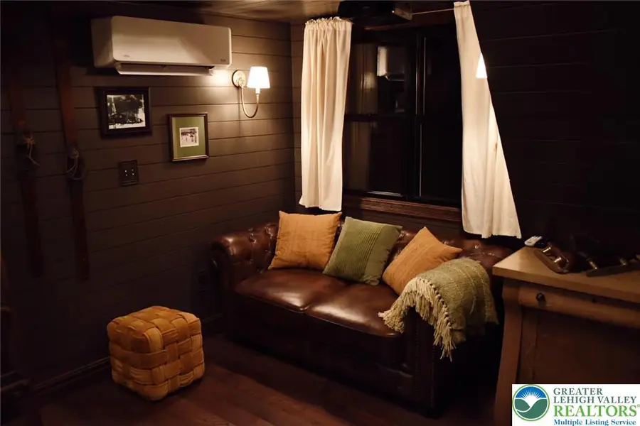 310 Anthony Lane, Pocono Pines, PA 18350 - Image #3