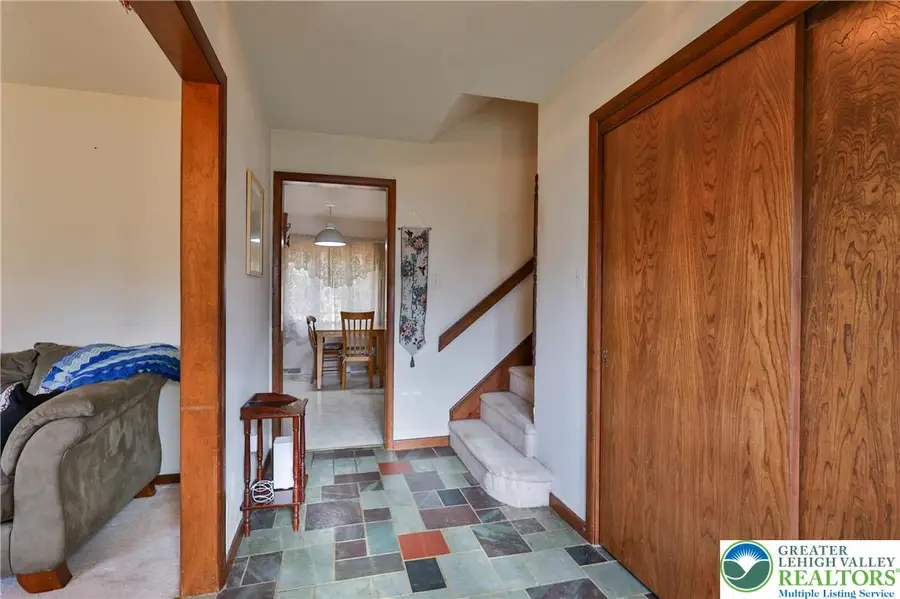 7933 Trails End, Fogelsville, PA 18051 - Image #3
