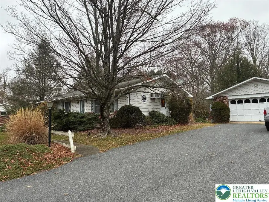 195 Bangor Junction Road, Washington, PA 18013 - Image #2