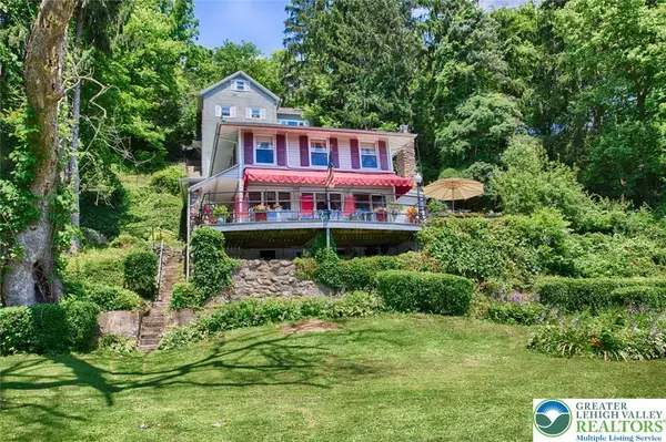 5449 De Pues Road, Lower Mt Bethel Twp, PA 18013