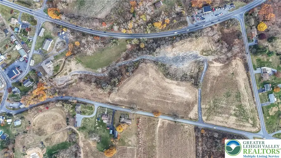 4828 Huckleberry Road, South Whitehall Township, PA 18069 - Image #2