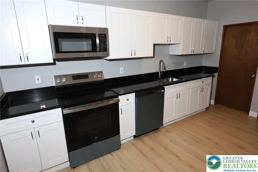 113 W Frankford Street, Bethlehem, PA 18018 - Image #3