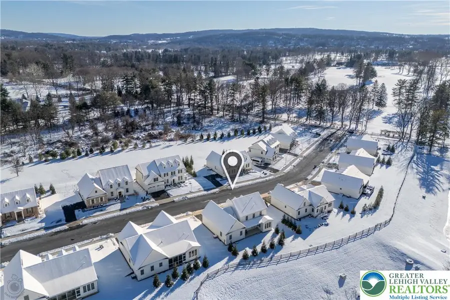 4574 Old Saucon Road, Upper Saucon, PA 18015 - Image #3