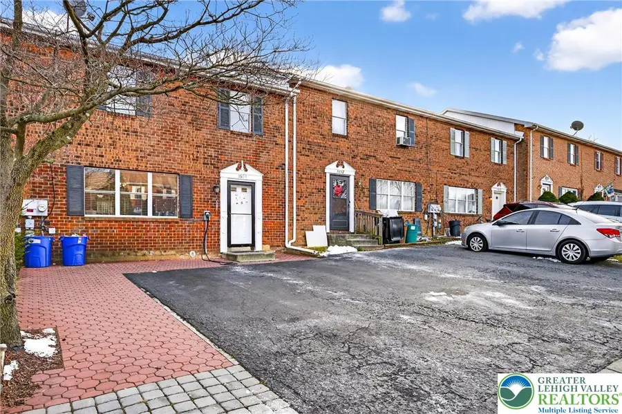 1654 Angela Drive, Bethlehem, PA 18017 - Image #2