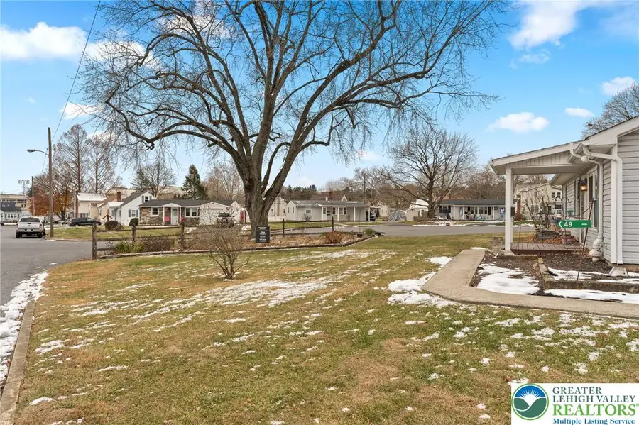 49 Seyfried Avenue, Eastlawn Gardens, PA 18064 - Image #2
