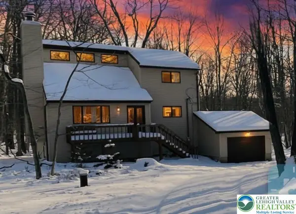 19 Livingston Lane, Clifton Twp, PA 18424