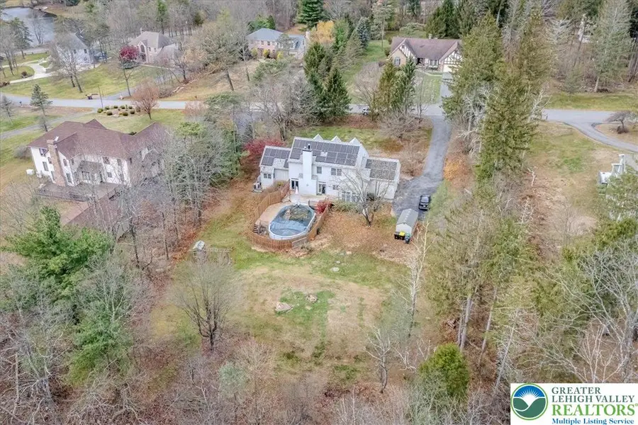 126 Devonshire Drive, Hamilton Township, PA 18360 - Image #2