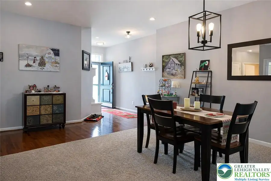 560 Gray Feather Way, Upper Macungie, PA 18104 - Image #2