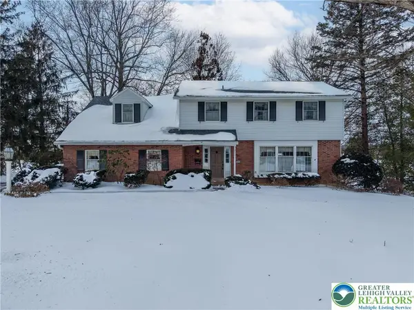 904 Parkway Road, South Whitehall Twp, PA 18104