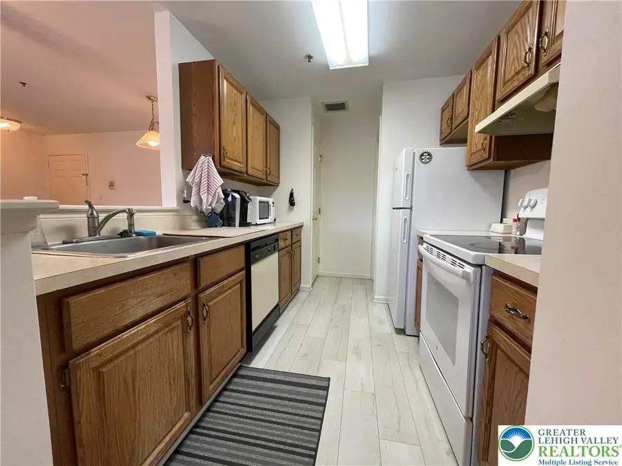 210 Canal Park, Easton, PA 18042 - Image #2