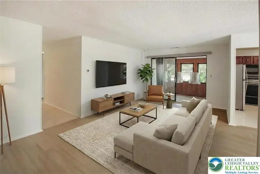 1037 Village Round #L, Wescosville, PA 18106 - #2