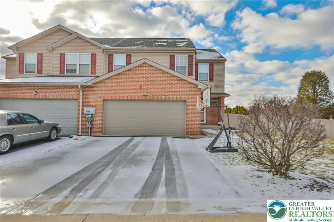 1101 Wynnewood Drive, Allen, PA 18067 - Image #1