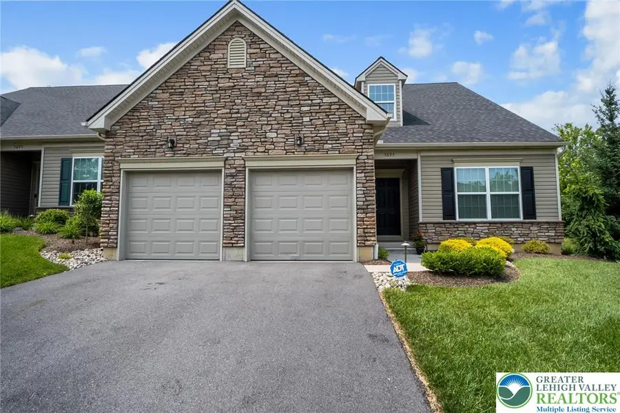 3697 Cottage Drive, Bethlehem, PA 18020 - Image #2