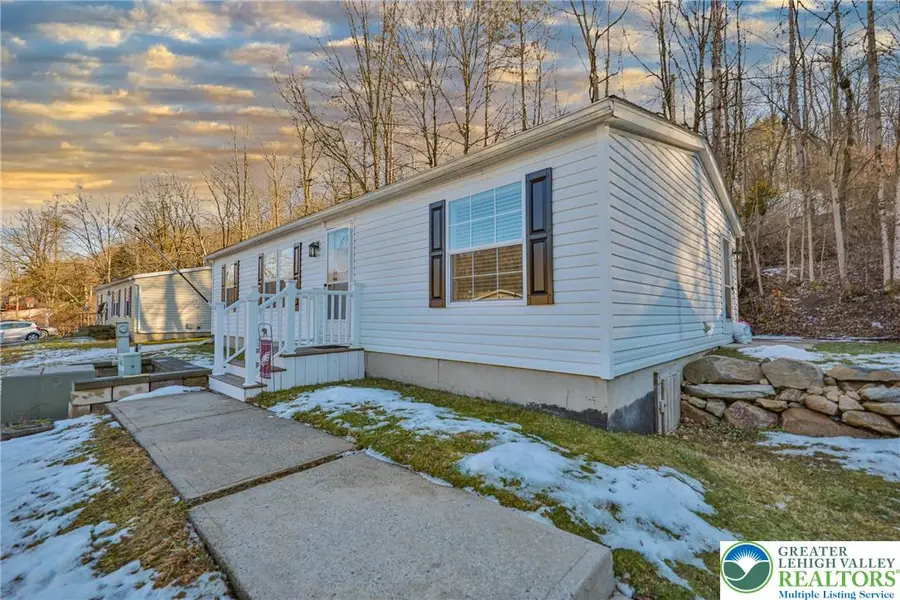 1215 Blue Mountain Circle, Ross, PA 18353 - Image #2